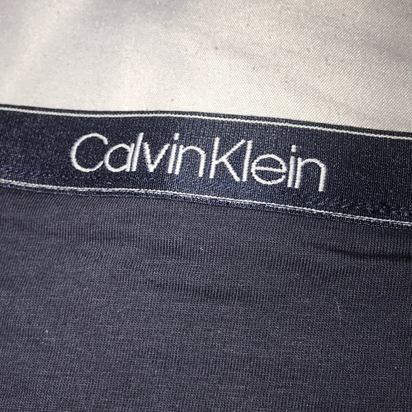 Calvin Klein Women’s Thong🆕 - Picture 5 of 14